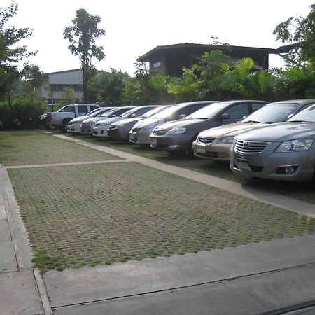 Rapeepan Ville Hotel Ubon Ratchathani Exterior photo